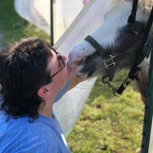 Meet your Posher, Julie